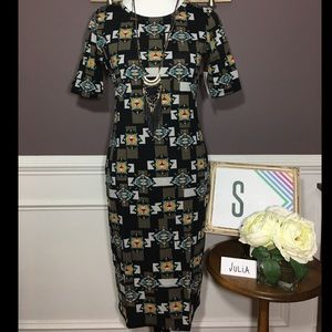 LuLaRoe Julia (S)